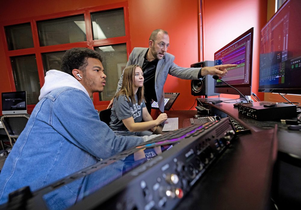 2021_10_15_Albright Campus PhotosPhoto ©2021 Dan Z. Johnson2677729441 2021_10_15_Albright Campus Photos
Photo ©2021 Dan Z. Johnson
2677729441